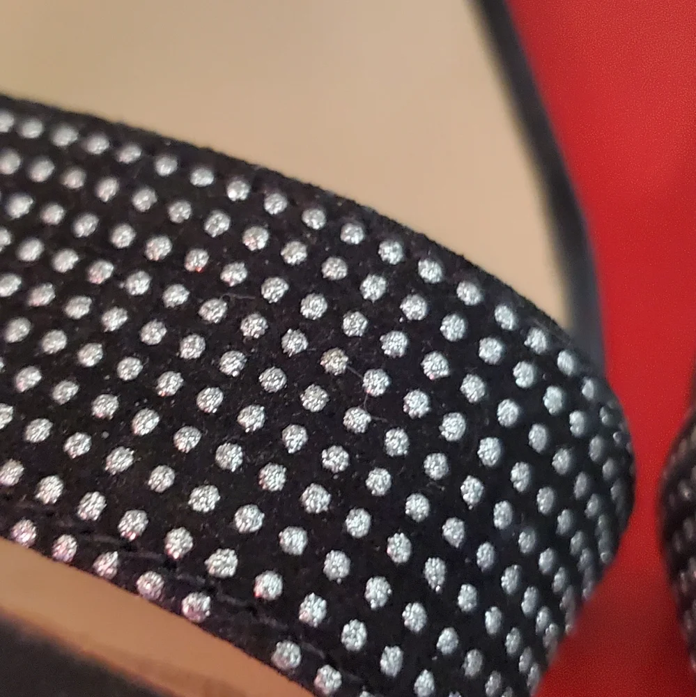 Open toe pumps. - Picture 8 of 10